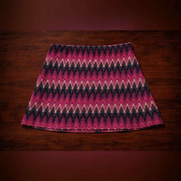 Free People Skirt - Crocheted - XS - EUC - Picture 3 of 5